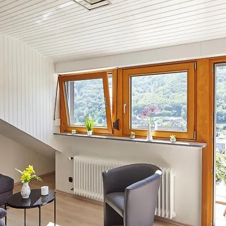 Mendgen Mit Panoramablick * برنكاستيل كويس